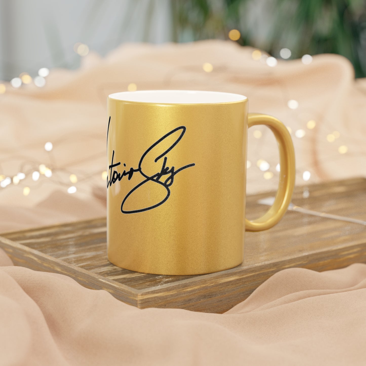 Metallic Signature Mug — Silver/Gold Accent Coffee Cup